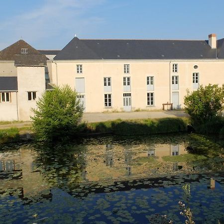 Gite Des Grands Moulins De Bauge Eksteriør bilde