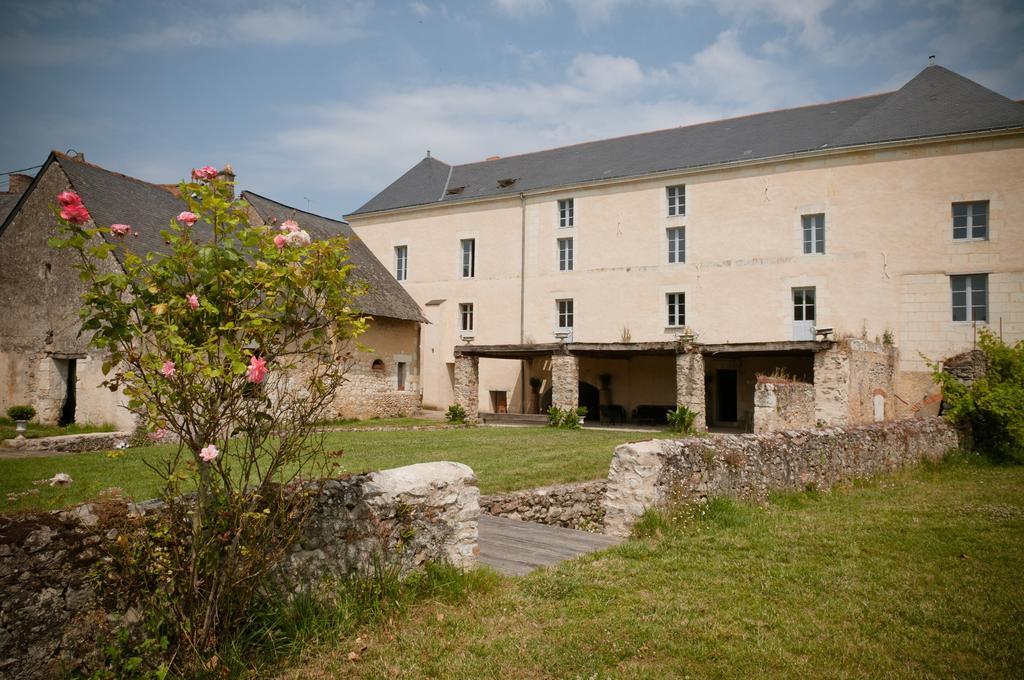 Gite Des Grands Moulins De Bauge Eksteriør bilde